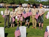 180526_Placing flags at Vets Cemetery_06_sm.jpg